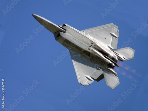 Board z aluminiowym obramowaniem F-22 raptor loop