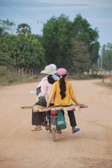 Canvas Print - Transport en commun... a moto