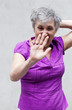 © STUDIO GRAND WEB - femme senior disant non