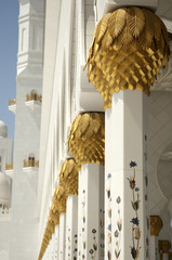 Wall Mural - Abu Dhabi Dubai Pillars at Sheikh Zayed Mosque