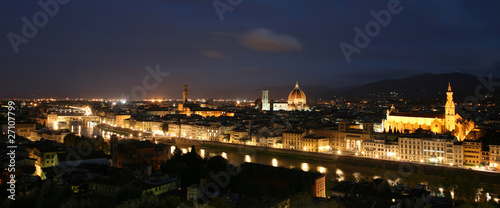 Board z aluminiowym obramowaniem Panoramiczny widok Florencji w nocy