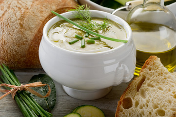 Canvas Print - zucchinis soup with bread- passato di zucchini