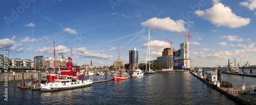 Fototapeta między szafki   panorama-portu-hamburg
