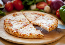 Cheese Pizza Slice Lift