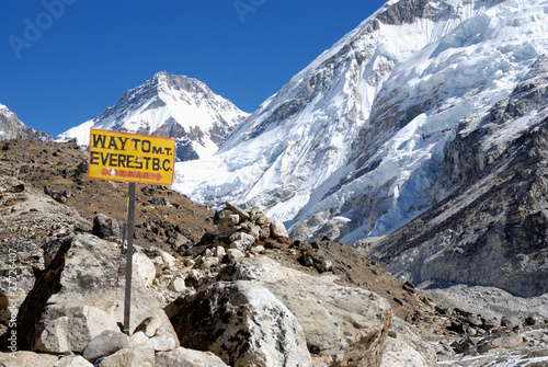 Naklejka samoprzylepna Droga do obozu bazowego Everest
