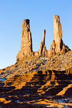 The Three Sisters, Monument Valley National Park, Utah-Arizona,