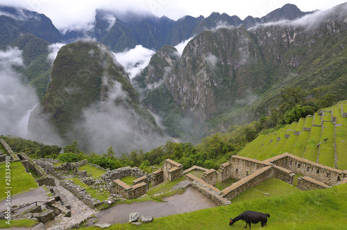 Board z aluminiowym obramowaniem Machu Picchu we mgle