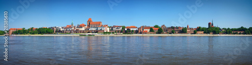 Board z aluminiowym obramowaniem Panorama starego średniowiecznego miasta