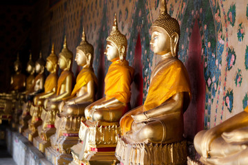 Fototapete - bouddha statue wat arun, Bangkok, Thaïlande