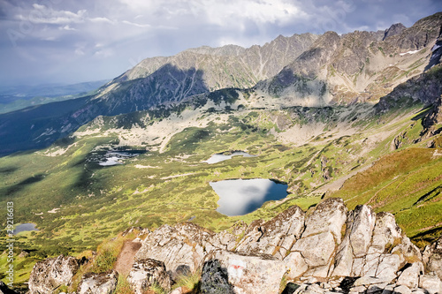 Board z aluminiowym obramowaniem Piękna góra w europie - Tatry. 