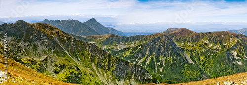Board z aluminiowym obramowaniem Panorama górskiego krajobrazu