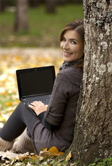 Canvas Print - Woman working outdoor