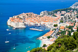 Fototapeta Fototapety z widokami - A panoramic view of an old city of Dubrovnik