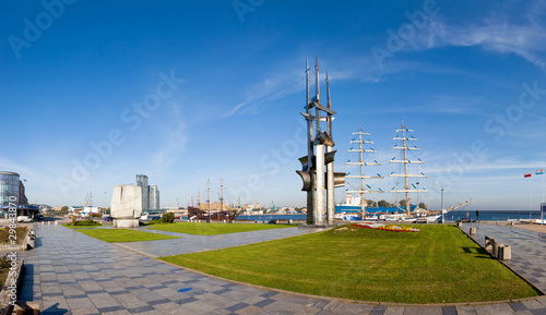 Fotoboard na płycie Panoramiczny widok z placu kosciuszko w gdyni, polska.