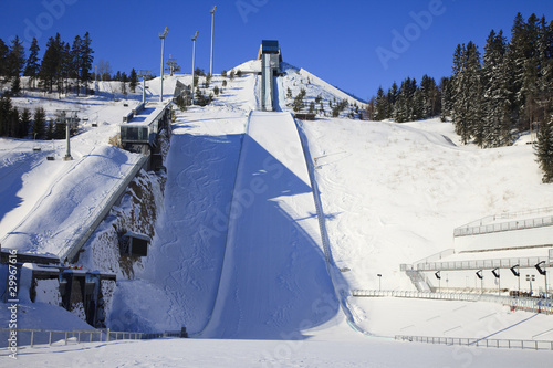 Fototapety Skoki narciarskie  skocznia-narciarska-midtstubakken-w-oslo-norwegia