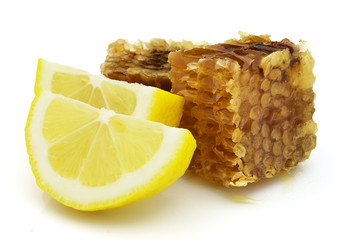 Wall Mural - Slices of lemon with honeycombs