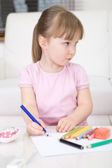 Canvas Print - young girl drawing