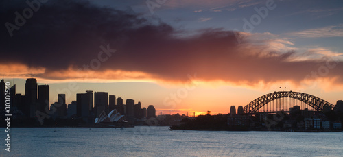 Obraz na płótnie canvas trzyczęściowy "tryptyk" Sydney Harbour Bridge