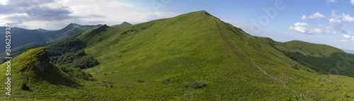 Board z aluminiowym obramowaniem Panoramiczna zielona góra bieszczady