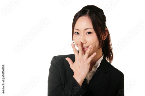 口に手を当てて驚くスーツの女性 Stock Photo Adobe Stock 口に手を当てて驚くスーツの女性 Stock Photo Adobe Stock