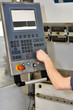 handling industry machine // Bedienung Industriemaschine CNC ges