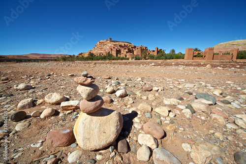 Obraz na płótnie canvas trzyczęściowy "tryptyk" Widok na kasę ait benhaddou, maroko (2)