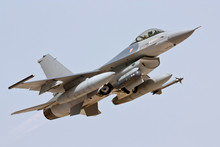 F-16 - Take Off