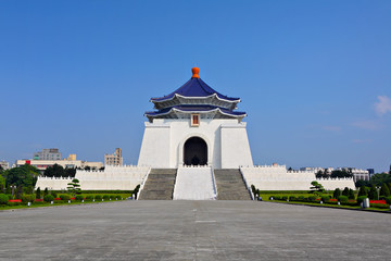 Wall Mural - chiang kai shek memorial hall in Taiwan