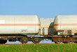 Eisenbahn-Kesselwagen auf den Gleisen 541