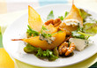 Salad with pears and blue cheese