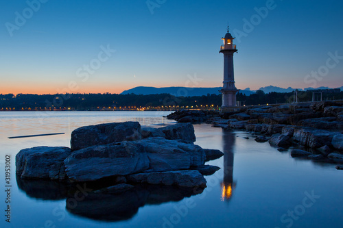 Fotomural Small Public Light House at Lake Geneva