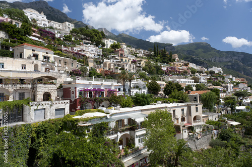 Board z aluminiowym obramowaniem Wioska wybrzeża Amalfi