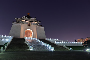 Poster - chiang kai shek memorial hall at night