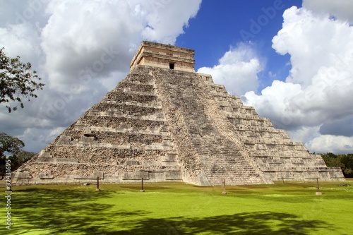 Naklejka samoprzylepna Starożytnej chichen itza majów piramidy świątynia meksyk