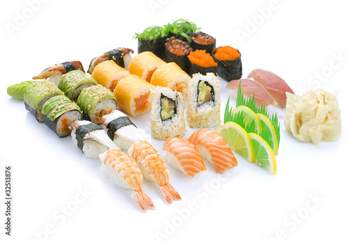 Tapeta ścienna Zestaw sushi na białym
