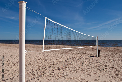 Naklejka samoprzylepna Siatkówka plażowa na plaży
