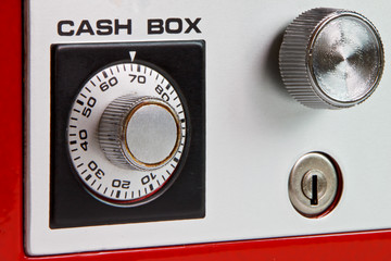 Locking system of small cash box