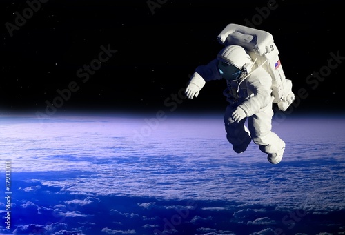 Board z aluminiowym obramowaniem Astronauta