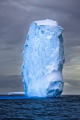 Wall Mural - antarctic iceberg