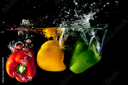 czerwony-zolty-zielony-pieprz-splash