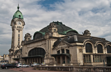 Wall Mural - Limoges (Haute-Vienne) - Gare des Bénédictins