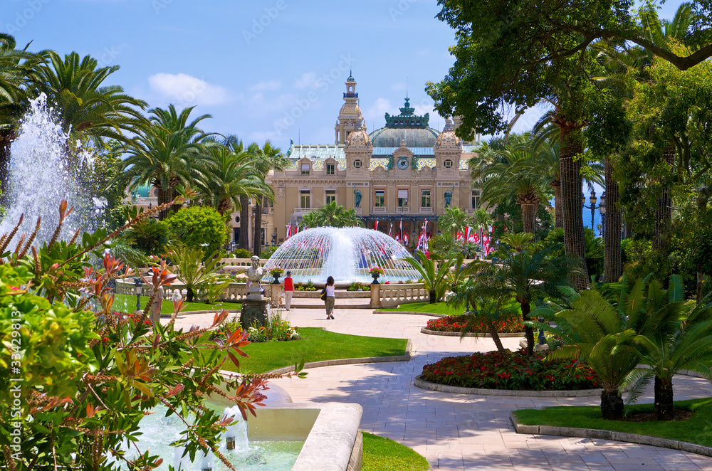 Impeccable garden in Monaco - obrazy, fototapety, plakaty 