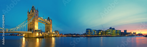 Photo Tower Bridge and Southwark.