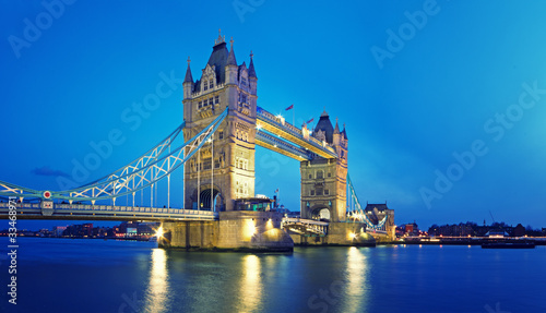 Plakat na papierze fotorealistycznym Tower Bridge, Londyn