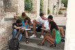 © Riccardo Piccinini - Giovani studenti al Campus studiano sulle scale
