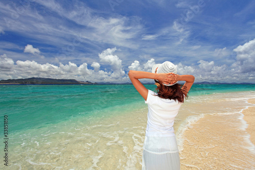 水納島の美しい海を眺める後姿の女性 Buy This Stock Photo And Explore Similar Images At Adobe Stock Adobe Stock