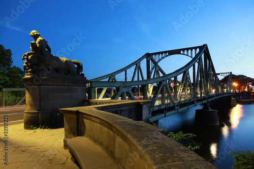 Obraz na płótnie canvas trzyczęściowy "tryptyk" Berlin / Potsdam: Glienicker Bridge