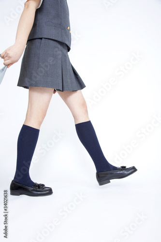 歩く女子中学生の足元 Stock Photo Adobe Stock