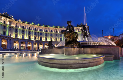 Board z aluminiowym obramowaniem Fontanna najied, piazza esedra, rzym