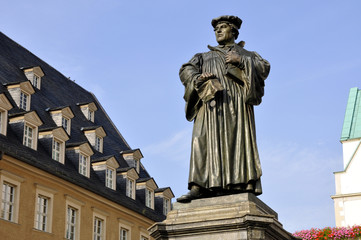 Eisleben Lutherdenkmal auf dem Marktplatz